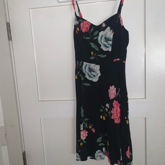 Summer Floral Dress - Picture 5 of 5